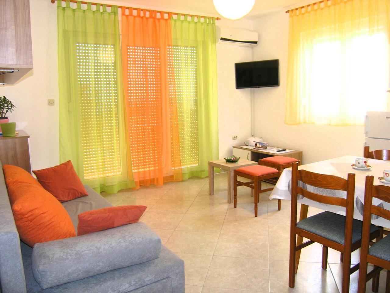 Apartments Natasa Krk Town Exterior foto